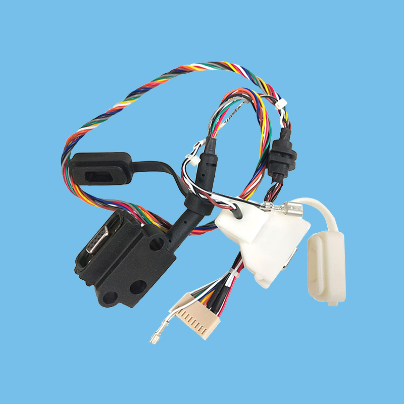 除草机器人设备用线材 - PUR 成型